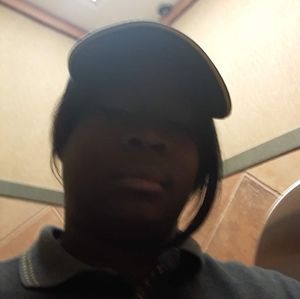 Meet your Posher, Latisha